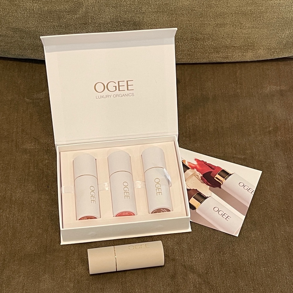 Ogee sculpted contour glow makeup set
